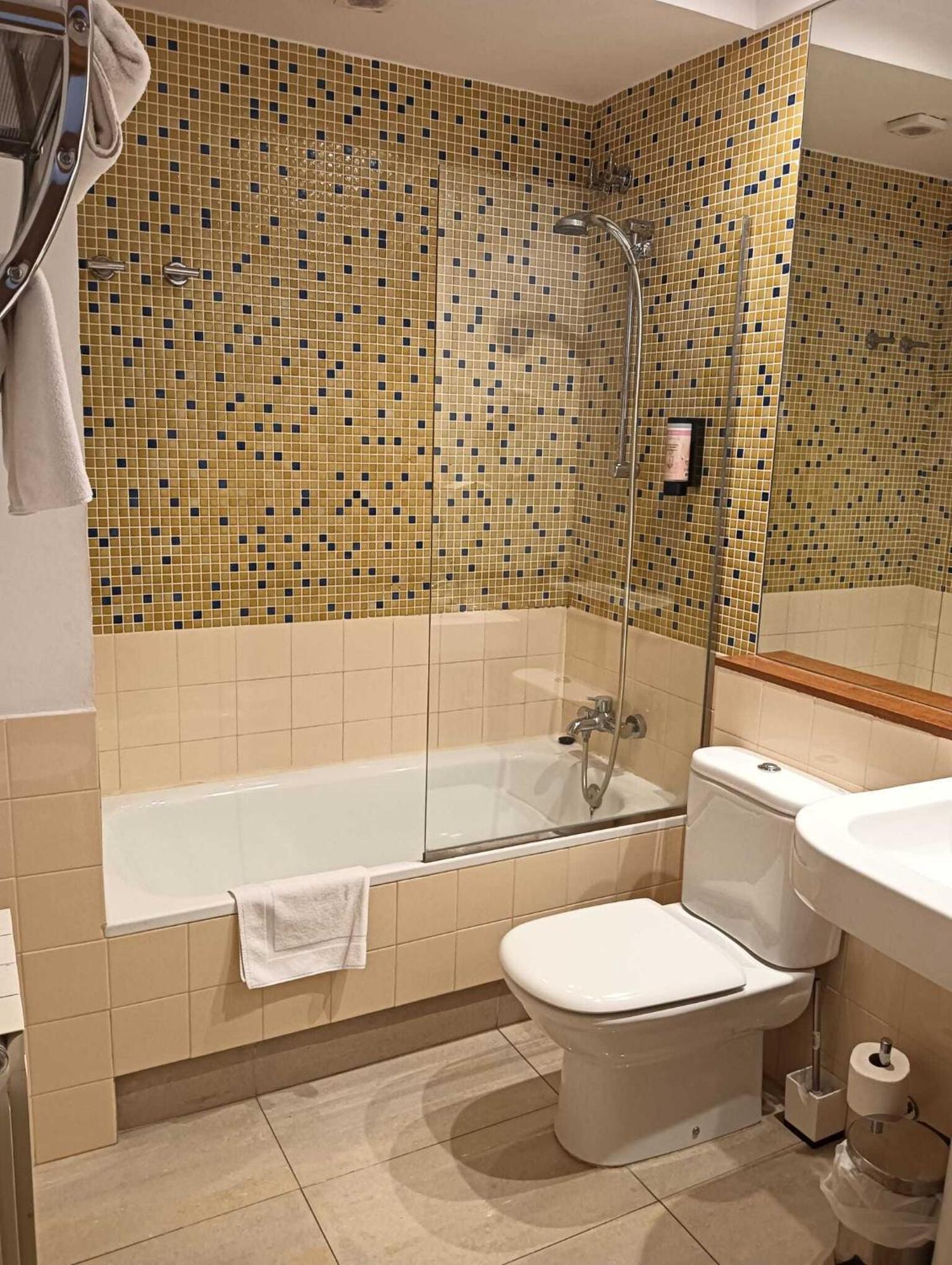 Gastro Hotel La Giraldilla Liérganes Zimmer foto